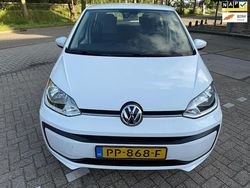 Wit Gebruikt 2017 VW up! Move Hatchback | € 7.250 (Eerlijke prijs)