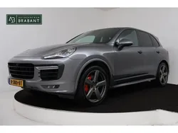 Grijs, metallic lak Gebruikt 2017 Porsche Cayenne Sport SUV | € 49.845 (Eerlijke prijs)