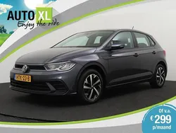 Grijs Gebruikt 2024 VW Polo R-line Hatchback | € 23.940 (Eerlijke prijs)