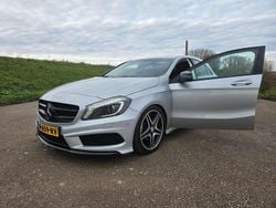 Zilver Gebruikt 2014 Mercedes A180 Prestige Hatchback | € 13.000 (Goede deal)