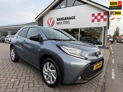 Grijs Gebruikt 2025 Toyota Aygo X SUV | € 22.950