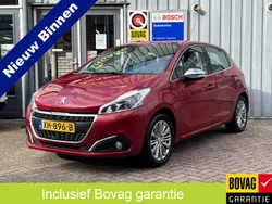 Rood Gebruikt 2018 Peugeot 208 Allure Hatchback | € 11.950 (Iets duurder)