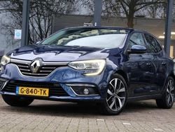 Blauw Gebruikt 2019 Renault Mégane IV Bose Edition Hatchback | € 11.995 (Eerlijke prijs)