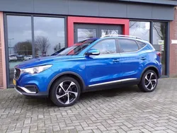 Blauw Gebruikt 2020 MG ZS Luxury Sedan | € 15.950 (Eerlijke prijs)