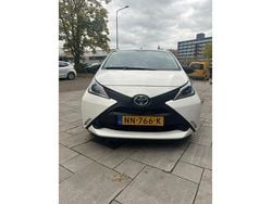 Wit Gebruikt 2017 Toyota Aygo Hatchback | € 6.895 (Goede deal)