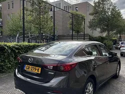 Gebruikt 2015 Mazda 3 Sedan | € 9.200 (Goede deal)