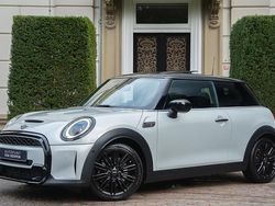 Wit Gebruikt 2021 Mini Cooper S Classic Hatchback | € 29.440 (Eerlijke prijs)
