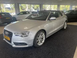 Grijs, metallic lak Gebruikt 2012 Audi A5 Cabriolet Proline Cabriolet | € 16.450 (Goede deal)