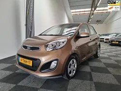 Bruin Gebruikt 2014 Kia Picanto 2 Hatchback | € 7.250 (Eerlijke prijs)