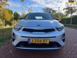 Grijs Gebruikt 2020 Kia Stonic SUV | € 11.950 (Goede deal)