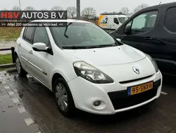 Wit Gebruikt 2011 Renault Clio II Authentique Hatchback | € 2.999 (Iets duurder)