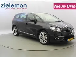 Zwart Gebruikt 2017 Renault Scénic IV Zen MPV | € 11.845 (Duur)
