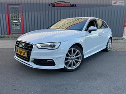 Wit Gebruikt 2015 Audi A3 Sportback Ambition Hatchback | € 11.999 (Eerlijke prijs)