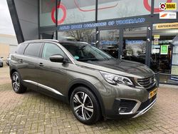 Grijs Gebruikt 2017 Peugeot 5008 Allure MPV | € 23.345 (Eerlijke prijs)