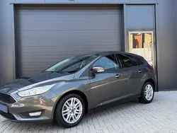 Grijs Gebruikt 2016 Ford Focus Titanium Hatchback | € 8.450 (Goede deal)