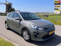 Groen Gebruikt 2021 Kia Rio Hatchback | € 14.950