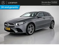 Grijs Gebruikt 2020 Mercedes A250 AMG line Hatchback | € 29.750 (Eerlijke prijs)