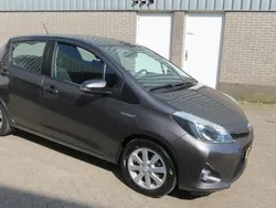 Grijs Gebruikt 2014 Toyota Yaris Hatchback | € 10.750 (Eerlijke prijs)