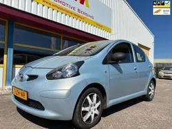 Blauw Gebruikt 2008 Toyota Aygo Hatchback | € 1.999 (Eerlijke prijs)