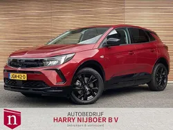 Rood Gebruikt 2023 Opel Grandland X SUV | € 30.950 (Eerlijke prijs)