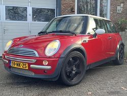 Rood Gebruikt 2003 Mini Cooper Pepper Hatchback | € 1.749 (Eerlijke prijs)
