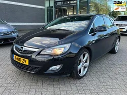 Zwart Gebruikt 2011 Opel Astra Hatchback | € 3.950 (Eerlijke prijs)
