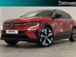 Rood Nieuw 2025 Renault Mégane Iconic Hatchback | € 44.359 (Duur)