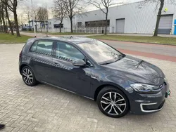 Grijs Gebruikt 2018 VW e-Golf Hatchback | € 14.350 (Iets duurder)