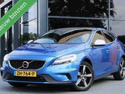 Blauw Gebruikt 2019 Volvo V40 Stationwagen | € 18.450 (Goede deal)