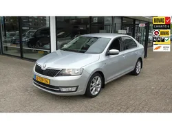 Grijs Gebruikt 2013 Skoda Rapid Elegance Hatchback | € 4.395 (Eerlijke prijs)