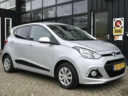 Grijs Gebruikt 2017 Hyundai i10 GO! Hatchback | € 7.889 (Eerlijke prijs)