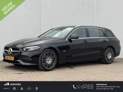 Zwart Gebruikt 2024 Mercedes 180 Luxury Sedan | € 45.585 (Eerlijke prijs)