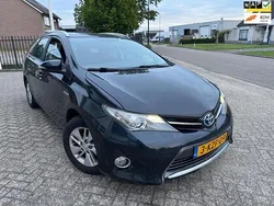 Grijs Gebruikt 2013 Toyota Auris Touring Sports Stationwagen | € 8.499 (Eerlijke prijs)