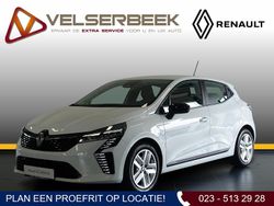 Blanc glacier 369 Gebruikt 2024 Renault Clio V Evolution Hatchback | € 23.945 (Eerlijke prijs)