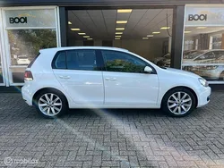 Wit Gebruikt 2011 VW Golf VI Style Hatchback | € 6.750 (Eerlijke prijs)