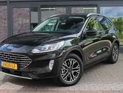 Zwart Gebruikt 2020 Ford Kuga Titanium SUV | € 19.450 (Eerlijke prijs)