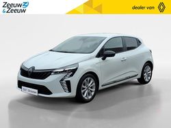 Wit Gebruikt 2023 Renault Clio V Evolution Hatchback | € 17.935 (Eerlijke prijs)