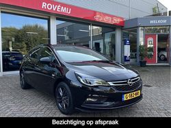 Zwart Gebruikt 2019 Opel Astra Edition Hatchback | € 16.700 (Eerlijke prijs)
