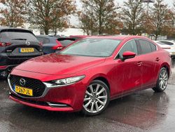 Rood Gebruikt 2021 Mazda 3 Luxury Sedan | € 25.900 (Eerlijke prijs)