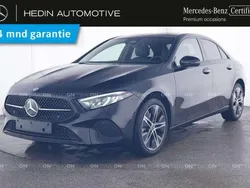 Zwart, metallic lak Gebruikt 2024 Mercedes A250 Progressive Sedan | € 38.900 (Eerlijke prijs)