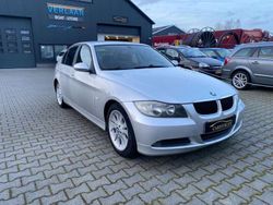 Grijs, metallic lak Gebruikt 2008 BMW 318 Sedan | € 1.999 (Super prijs)