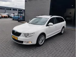 Wit Gebruikt 2011 Skoda Superb Business Line Stationwagen | € 4.600 (Eerlijke prijs)