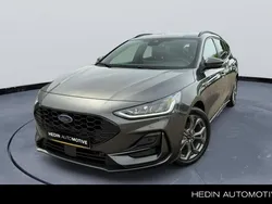 Grijs Gebruikt 2022 Ford Focus ST-Line X Stationwagen | € 18.945 (Eerlijke prijs)