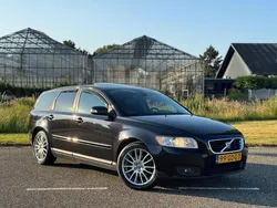 Zwart, metallic lak Gebruikt 2008 Volvo V50 Momentum Stationwagen | € 4.990 (Eerlijke prijs)