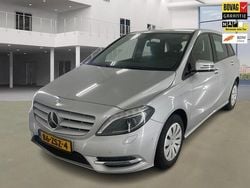 Grijs Gebruikt 2013 Mercedes B180 Ambition MPV | € 12.750 (Goede deal)