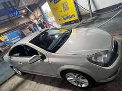 Grijs Gebruikt 2007 Opel Astra Cabriolet Enjoy Cabriolet | € 6.200 (Eerlijke prijs)