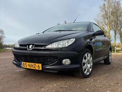 Zwart Gebruikt 2003 Peugeot 206 CC Cabriolet | € 899 (Super prijs)