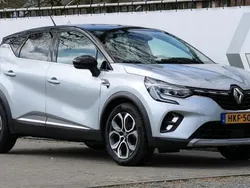 Zilver, metallic lak Gebruikt 2021 Renault Captur Intens SUV | € 25.400 (Duur)