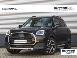Zwart Gebruikt 2025 Mini Countryman Favoured SUV | € 49.875 (Eerlijke prijs)