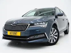 Grijs Gebruikt 2020 Skoda Superb Stationwagen | € 21.840 (Eerlijke prijs)